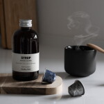 Nicolas Vahé Sirup Salted Caramel 280 ml, hnědá barva, sklo