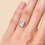 Royal Fashion stříbrný prsten GU-DR15849R-SILVER-MOONSTONE Velikost: 9 (EU: 59-60)