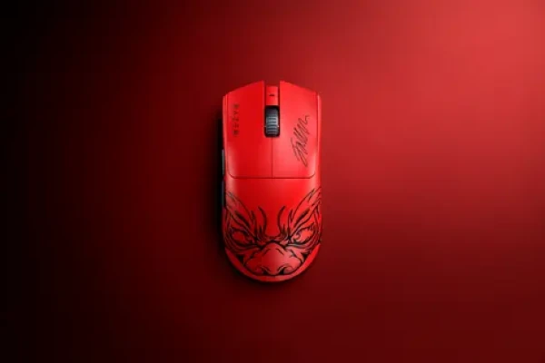 Razer Viper V3 Pro červeno-černá / Herní bezdrátová myš / 35000 DPI / 6 tlačítek / USB-C / 2.4GHz (RZ01-05120500-R3M1)