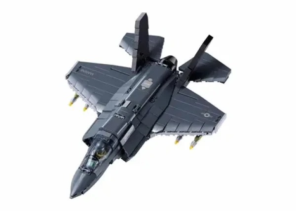 Sluban Model Bricks M38-B1361 Stíhací letoun F-35BS 1:44