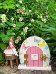 Talking Tables Dřevěná dvířka pro víly Mini Fairy Door, růžová barva, dřevo