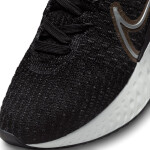 Dámské běžecké boty React Infinity Run Flyknit DD3024-009 Nike Velikost: