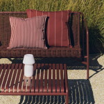 HAY Venkovní polštář Terrazza Terracotta Bold Stripe 50 × 50 cm, hnědá barva