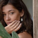 Elenys pozlacené náušnice Luna s prémiovou perletí 18K žluté zlato