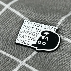 Pinarna.cz Černá kočka- I’m not lazy, just in energy saving mode / Nejsem líný/á, jen jsem v úsporném režimu
