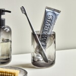 House Doctor Skleněný stojánek na kartáčky Wah Grey, šedá barva, sklo