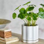 Bloomingville Keramický obal na květináč Argyle Ø 13 cm, béžová barva, keramika