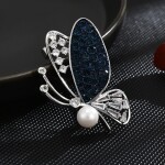 Luxusní brož Swarovski Elements Gina - motýl, perla, Stříbrná