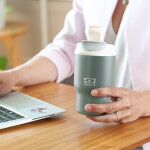 Monbento Termohrnek s víčkem a brčkem Travel Green 350 ml, zelená barva, kov