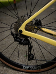 Rock Machine Lukk CR 60, rám 18" (S), model 2025, barva Gloss Sulfur Yellow - ZDARMA dopravné, odborná montáž, seřízení a dárkový poukaz na nákup příslušenství! (Záruka nejlepší ceny! Nakupujte u autorizovaného prodejce!)