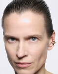 Maria Black Whirl Ear Cuff Gold Gold
