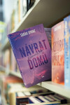 Nekonečný pád: Návrat domů - Sarah Sprinz