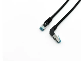 Equip Cat6A S/FTP lomený černá / Patch kabel / RJ-45 rovný-lomený / 0,5 m / LSZH / PoE+ (605897)
