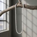 Pánský korálkový náhrdelník Fernando Gold - 6 mm bílý howlit, Bílá/čirá 60 cm