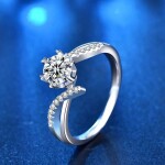 Royal Fashion stříbrný prsten HA-XJZ004-SILVER-MOISSANITE-ZIRCON Velikost: 8 (EU: 57-58)