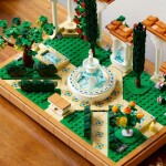 LEGO LEGO® Icons 10359 Zahrada s fontánou