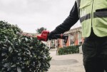 Aku nůžky na živý plot Milwaukee M12 FHT20-0 4933479675