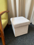 Nábytek RB Taburet Radka s úložným prostorem - SKLADEM ROZMĚR: (š/v/hl.): 38 x 40 x 38 cm - jedna barva potah.látky 55305_V