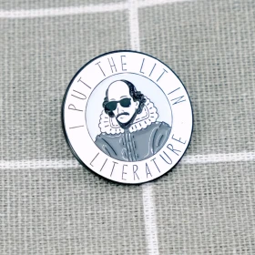 Pinarna.cz William Shakespeare - I put the lit in literature / Dodávám literatuře zápal