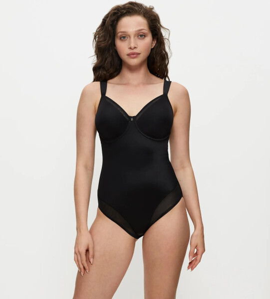 TRUE SHAPE SENSATION BSW – hedvábně tvarující body s kosticemi Triumph BLACK 85C