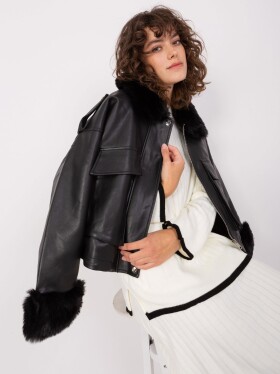 Černá dámská zimní bunda z ekokůže