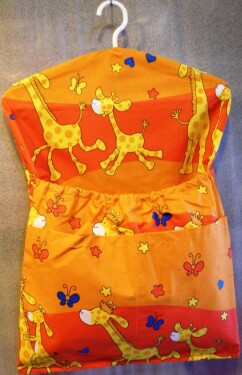 Skantex dětský kapsář s ramínkem - Žirafa oranžová