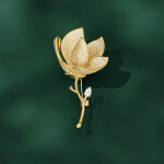 Luxusní květinová brož se zirkony Carola, Zlatá