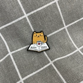 Pinarna.cz Hnědá kočička s knihou a kafíčkem