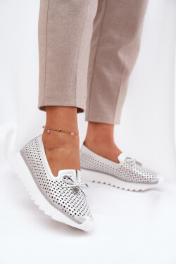 Dámské Kožené Polobotky S Ažurovým Designem Z Přírodní Kůže D&A LR51-631 Stříbrné 37