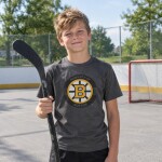 Outerstuff Dětské tričko Boston Bruins NHL Apro Secondary Ss Tee Velikost: Dětské S (122 – 134)