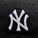 Kšiltovka New Era 9TWENTY League Essentials New York Yankees 60348852 OSFM