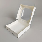 Cake star krabička bílá s okénkem nízka 15x15x3,5cm