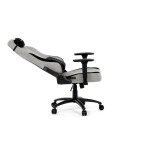 Herní křeslo, stříbrná látka, houpací mechanismus, polohování opěradla 90°-180°, 3D područky, polštáře z paměťové pěny,