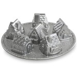 Nordic Ware Hliníková forma na 6 mini bábovek Cozy Village Pan, šedá barva, stříbrná barva, kov