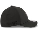 New Era Pánská kšiltovka New York Giants NFL Black 2026 Training Camp 39THIRTY Flex Velikost: M/L