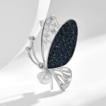 Luxusní brož Swarovski Elements Gina - motýl, perla, Stříbrná