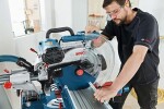 BOSCH GCM 12 SDE Professional / Pokosová pila se zákluzem / 1800W / Průměr 305 mm / 4000 ot-min / Hloubka řezu 70x400 mm (0601B23100)