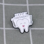 Pinarna.cz Zub s kartáčkem - Happy toothsday! / Šťastný den zubů!
