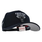 Mitchell & Ness Pánská kšiltovka Chicago Bulls NBA Monochrome Classic Red Stretch-Snap