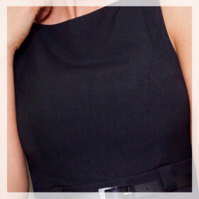 Dámské společenské šaty FOLD se sklady a páskem středně dlouhé černé - Černá - Numoco černá L