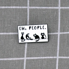 Pinarna.cz Čtyři kočičky - Ew, people. / Fuj, lidi.