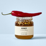 Nicolas Vahé Akátový med s chilli 250 g, žlutá barva, sklo