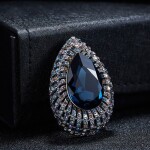 Exkluzivní brož Swarovski Elements Béatrice, Tmavě modrá