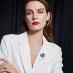 Luxusní květinová brož s modrým sametem Colette, Modrá