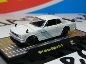 1971 Nissan Skyline GT-R S64 19-01 - M2 MACHINES 1:64