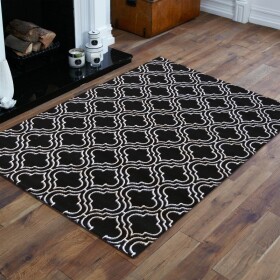 DumDekorace Kvalitní skandinávský koberec v černé barvě s bílým vzorem
