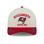 New Era Pánská kšiltovka Tampa Bay Buccaneers NFL 2025 Draft 9FORTY M-Crown A-Frame Snapback - Béžová