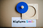 Kidtown Smile: Hop (hrací set, 10-12 měsíců)