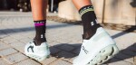 Kompresní běžecké ponožky Compressport Pro Marathon Socks V2.0 - Black/Safe Yellow/Neo Pink Velikost: EU 45-48