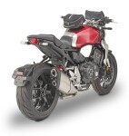 Bf02 objímka pro uchycení tankruksaku Givi \"Tanklock\" na víčko nádrže (Aprilia, Triumph)